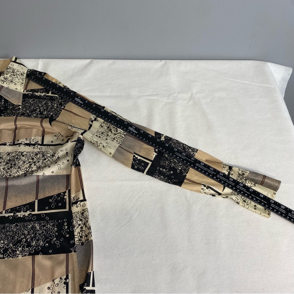 Geometric Patterned Button-Up Shirt - image 10